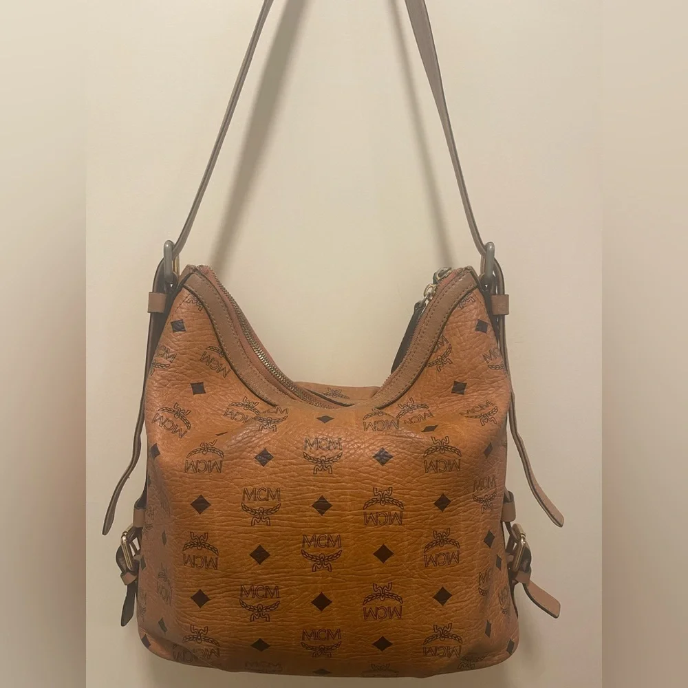 MCM Aren Hobo bag in Visetos Cognac Logo with adjustable Shoulder Bag tarnished - Picture 6 of 10